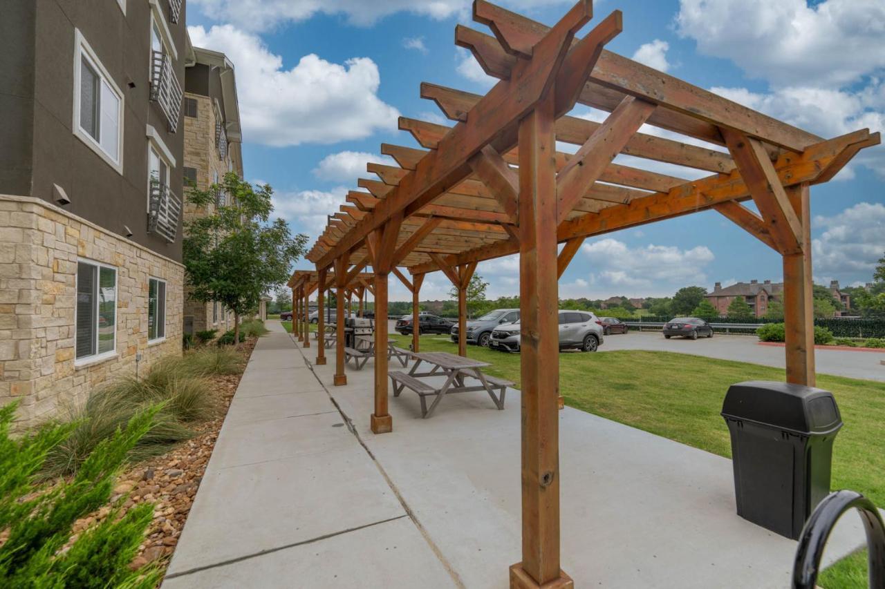 Soka Suites Dallas - Las Colinas Irving Zewnętrze zdjęcie